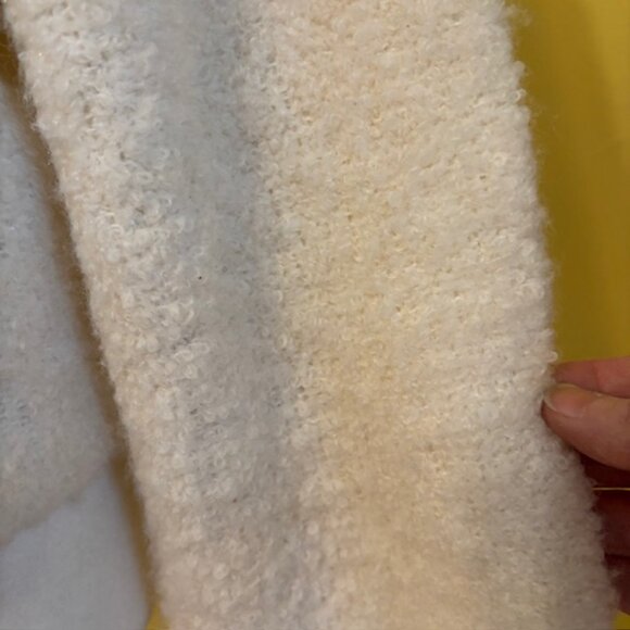 American Eagle Cream Boucle Mock Neck Wool Blend Sweater Size XS - Picture 2 of 8